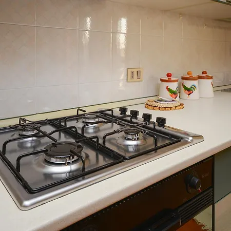 Appartement Con Ampia Piscina